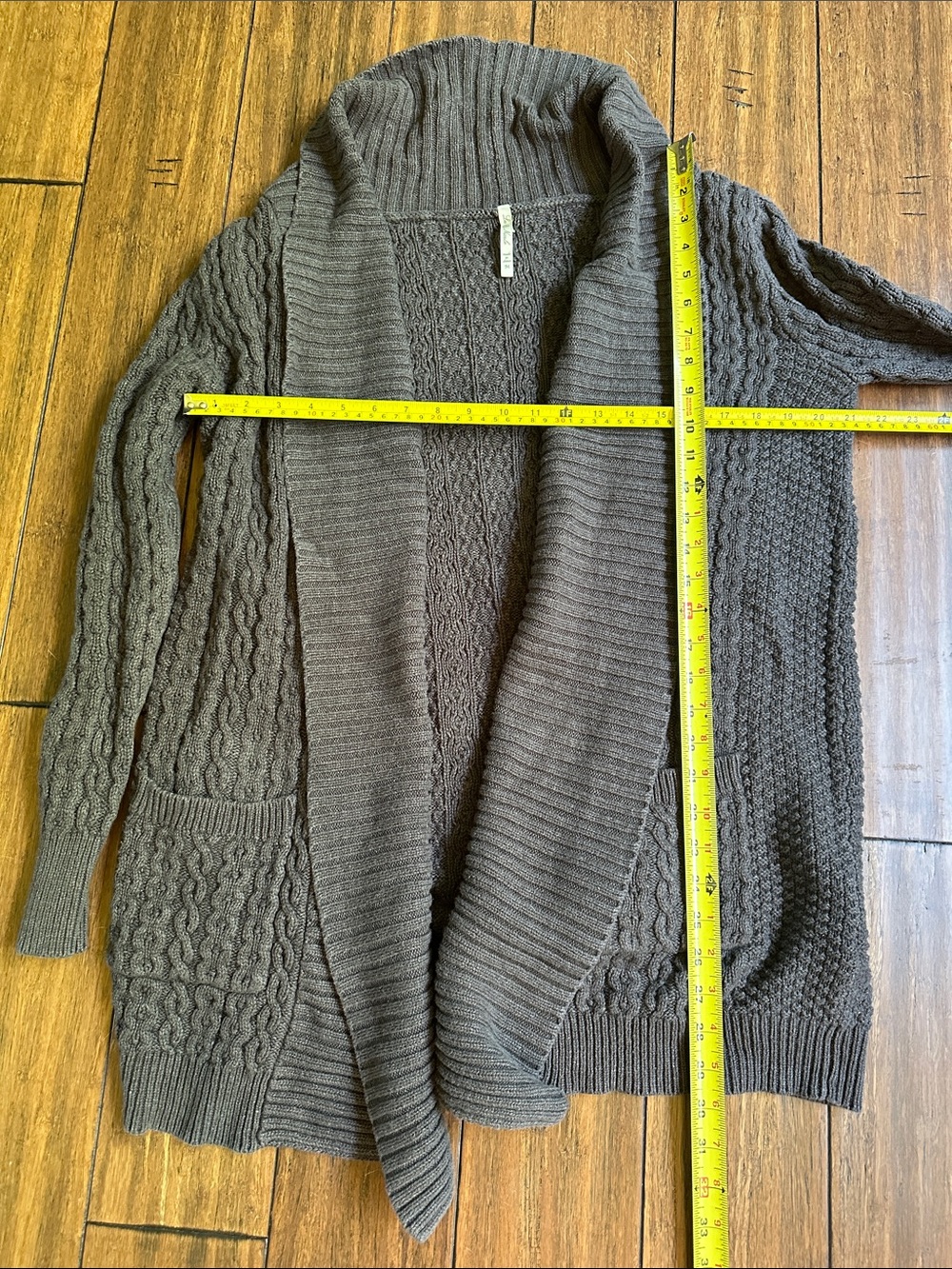 Leo & Nicole Cable Knit Open-Front Cardigan - Gray